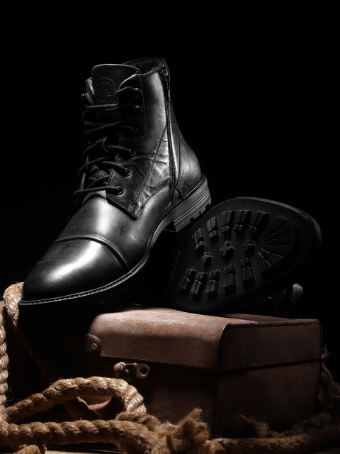 

Roadster Men Black Solid Leather Mid-Top Flat Boots