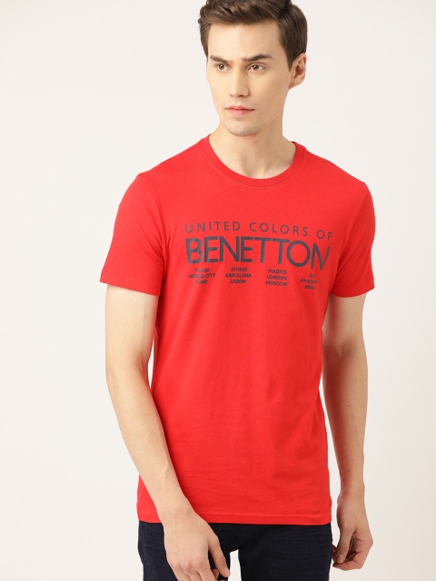 

United Colors of Benetton Men Red & Navy Blue Printed Round Neck T-shirt