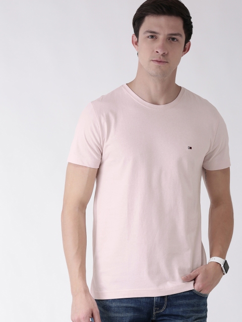 

Tommy Hilfiger Men Pink Solid Round Neck T-shirt