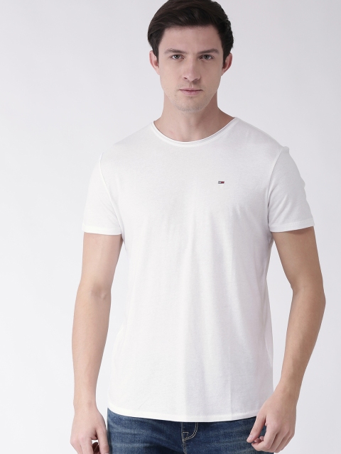 

Tommy Hilfiger Men White Slim Fit Solid Round Neck T-shirt