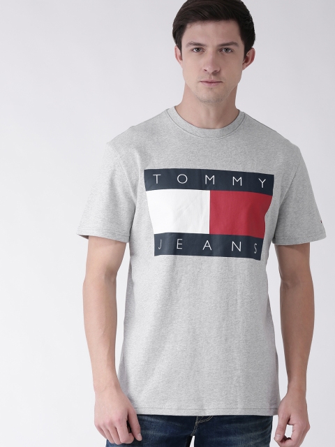 

Tommy Hilfiger Men Grey Printed Round Neck T-shirt