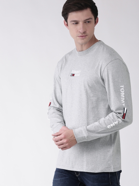 

Tommy Hilfiger Men Grey Placement Printed Round Neck T-shirt