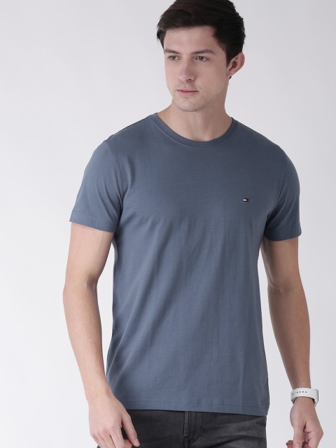 

Tommy Hilfiger Men Blue Solid Round Neck T-shirt