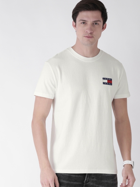 

Tommy Hilfiger Men White Solid Round Neck Pure Cotton T-shirt With Applique Detail