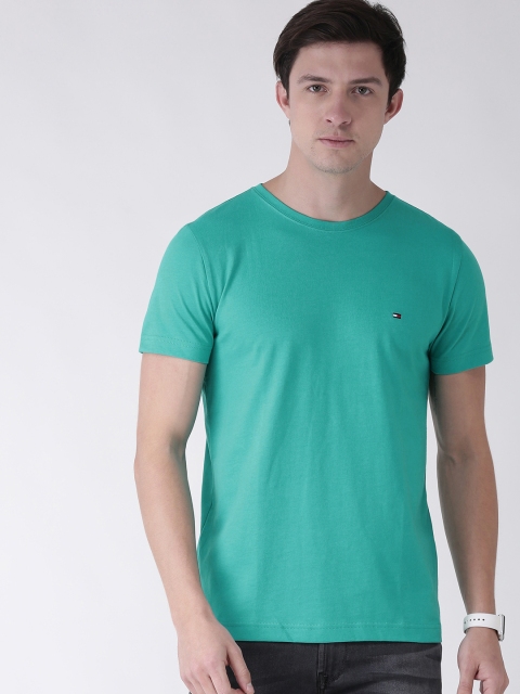 

Tommy Hilfiger Men Green Solid Round Neck T-shirt