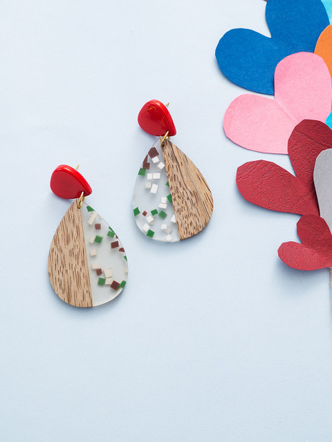 

Golden Peacock Red & Brown Oval Drop Earrings