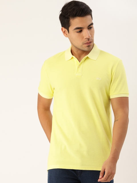 

GAP Men Yellow Solid Polo Collar T-shirt