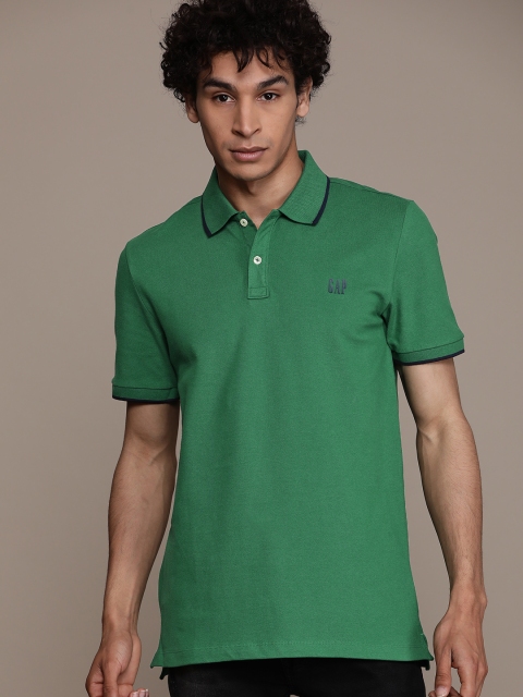 

GAP Men Green Solid Polo Collar T-shirt