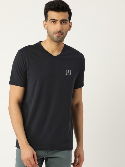 

GAP Men Navy Blue Solid Round Neck T-shirt