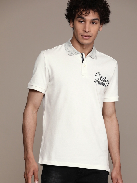 

GAP Men Off-White Solid Polo Collar T-shirt