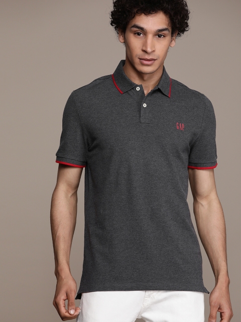 

GAP Men Charcoal Grey Solid Polo Collar T-shirt