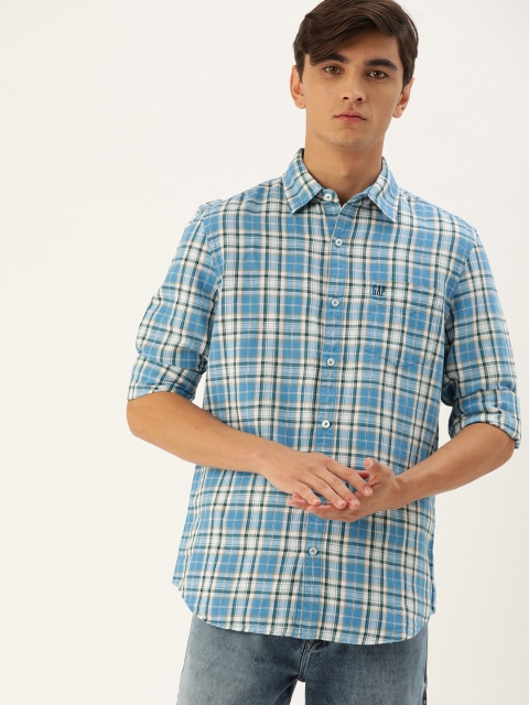 

GAP Men Blue & White Regular Fit Checked Casual Shirt