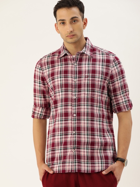

GAP Men Maroon & Off-White Regular Fit Checked Casual Shirt