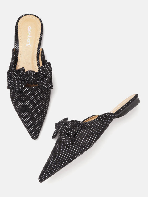 

DressBerry Women Black & White Printed Mules