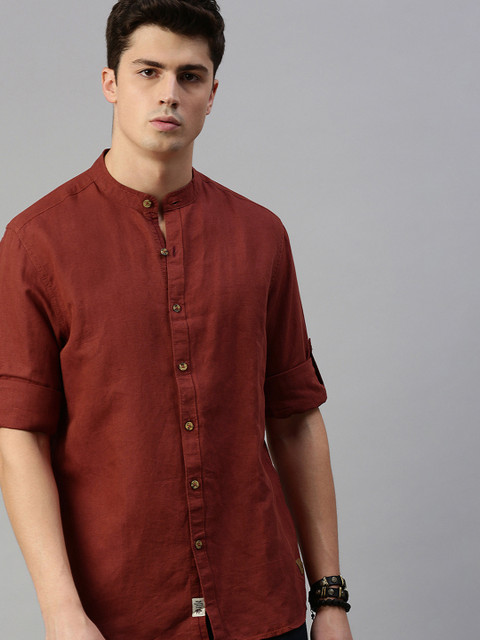 

Roadster Men Maroon Regular Fit Solid Cotton Linen Casual Shirt