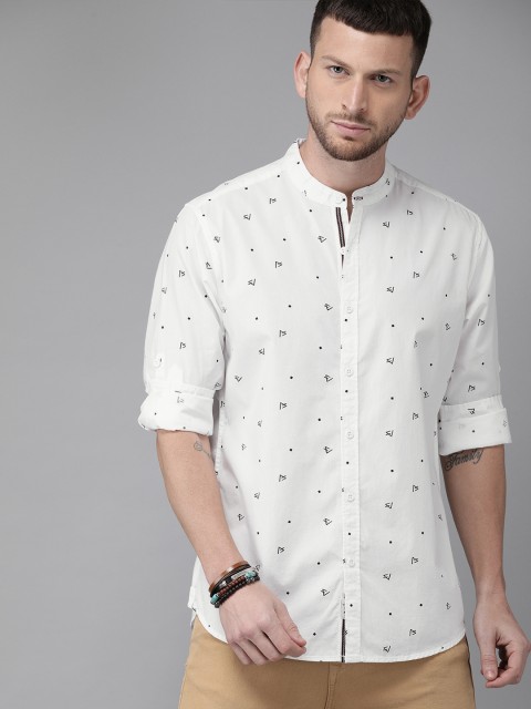 

Roadster Men White & Navy Blue Regular Fit Printed Casual Shirt