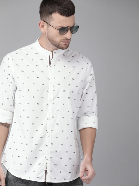 

Roadster Men White & Black Regular Fit Printed Casual Shirt