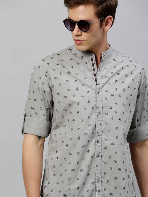 

Roadster Men Grey & Black Regular Fit Printed Casual Shirt