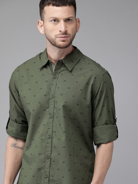 

Roadster Men Olive Green & Black Regular Fit Printed Casual Shirt