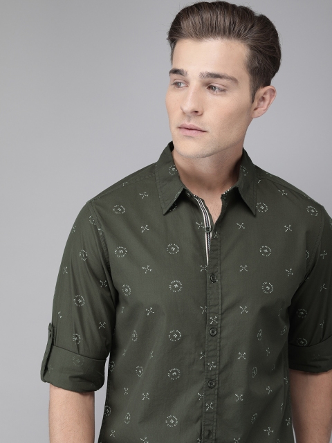 

Roadster Men Olive Green & White Regular Fit Printed Casual Shirt