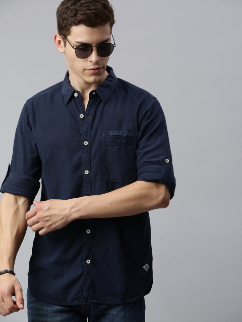 

Roadster Men Navy Blue Regular Fit Solid Casual Shirt