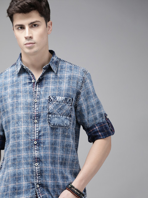 

Roadster Men Blue & Beige Regular Fit Checked Casual Shirt