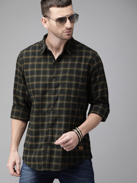 

Roadster Men Olive Green & Black Regular Fit Checked Casual Shirt