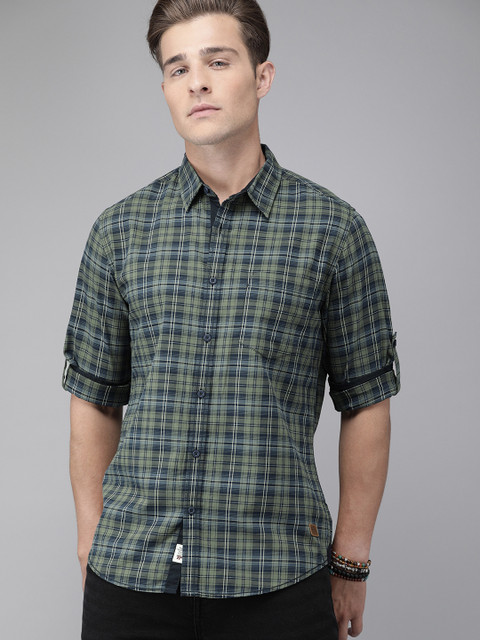 

Roadster Men Olive Green & Navy Blue Regular Fit Checked Casual Shirt
