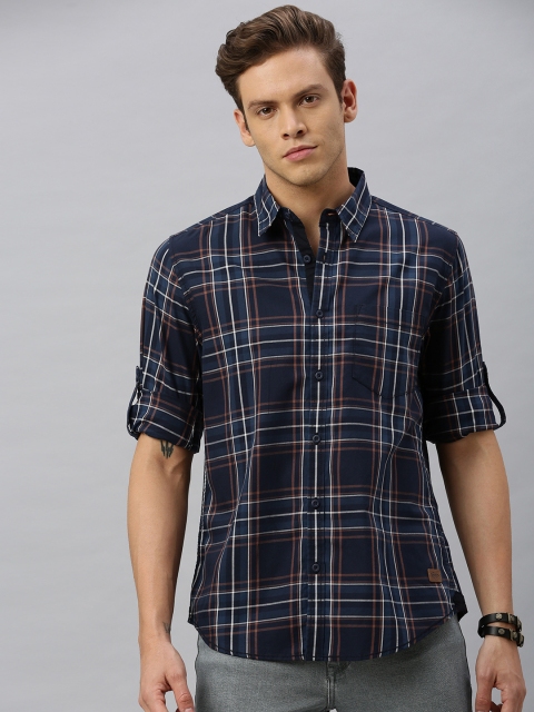 

Roadster Men Navy Blue & White Regular Fit Checked Casual Shirt