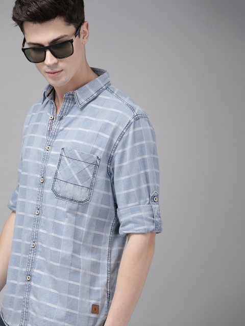 

Roadster Men Blue Regular Fit Striped Casual Shirt