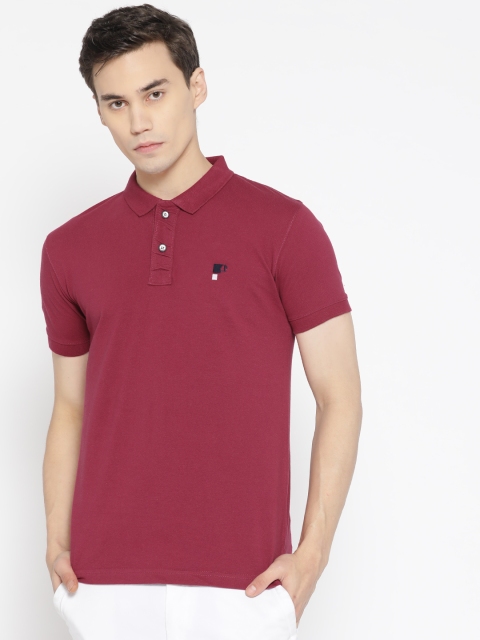 

PORTBLAIR Men Magenta Solid Polo Collar T-shirt