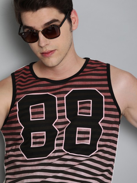 

HERE&NOW Men Maroon & White Printed Round Neck T-shirt