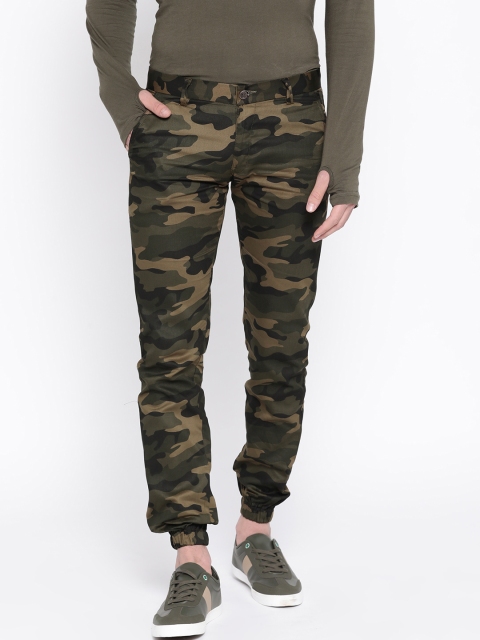 

Luxrio Men Olive Green Slim Fit Camouflage Printed Joggers
