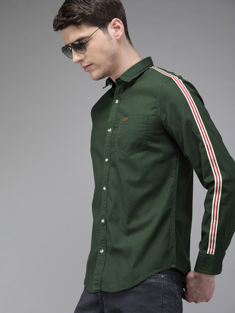 

Solid Styles Men Olive Green Slim Fit Solid Casual Shirt With Side Stripes