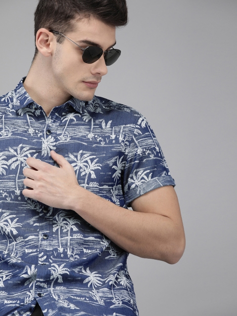 

Solid Styles Men Blue & White Slim Fit Printed Casual Shirt