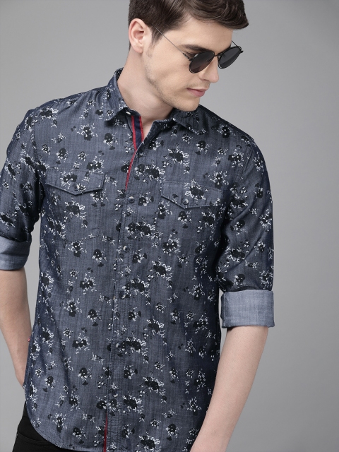 

Solid Styles Men Navy Blue & White Slim Fit Printed Casual Shirt