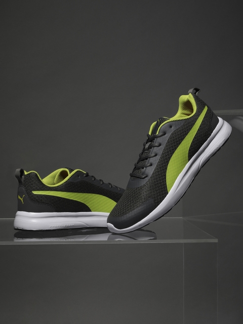 

Puma Men Grey Propel 3D MU Sneakers