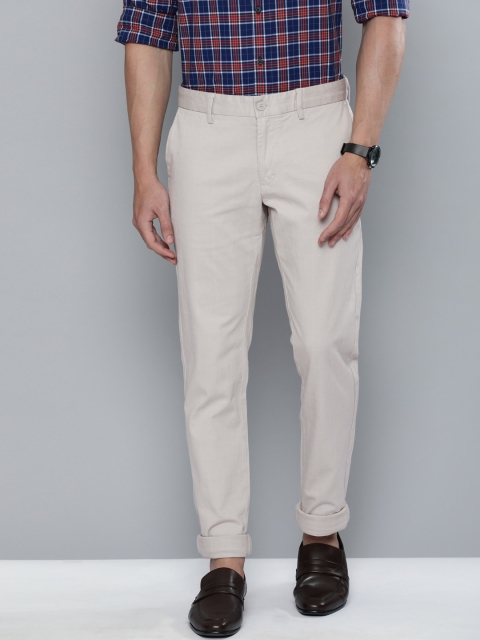 

Indian Terrain Men Grey Brooklyn Fit Checked Regular Trousers