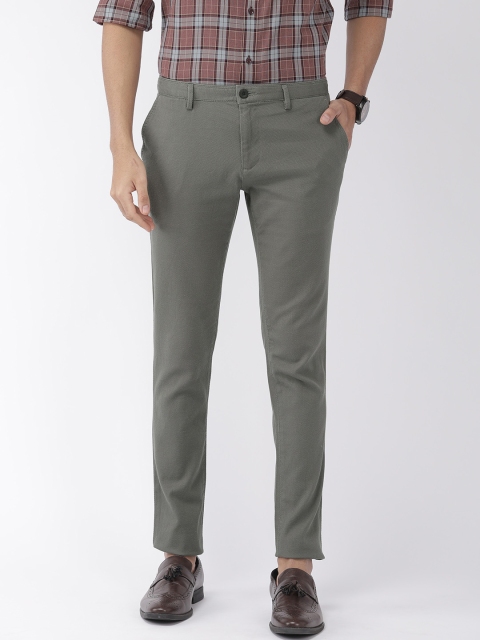 

Indian Terrain Men Grey Urban Comfort Fit Self Design Chinos