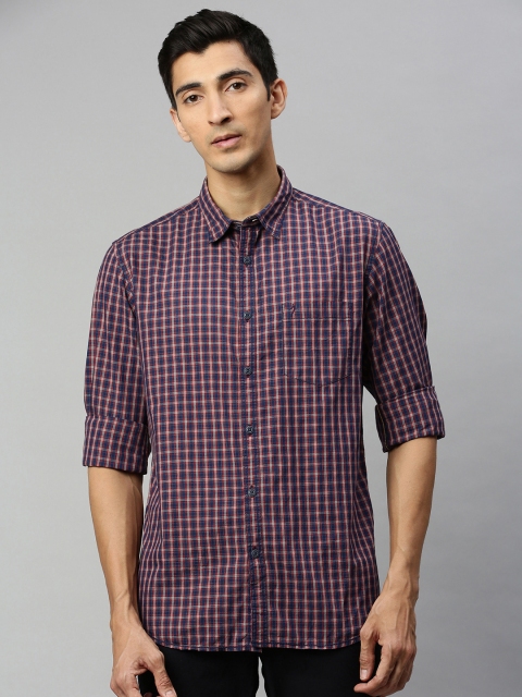 

Indian Terrain Men Navy Blue & Maroon Slim Fit Checked Casual Shirt