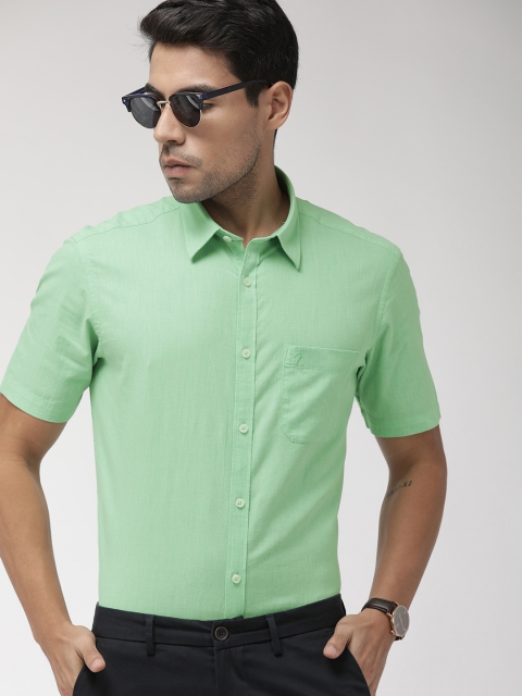 

Indian Terrain Men Lime Green Slim Fit Solid Smart Casual Shirt