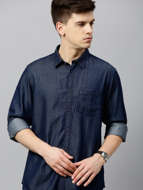 

Indian Terrain Men Blue Slim Fit Solid Casual Chambray Shirt