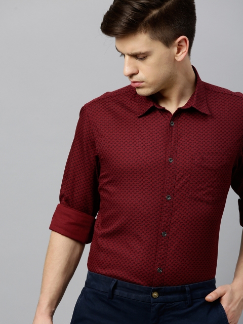 

Indian Terrain Men Red & Black Slim Fit Self Design Smart Casual Shirt