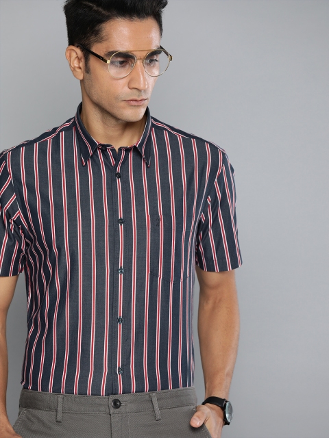 

Indian Terrain Men Navy Blue & Red Slim Fit Striped Casual Shirt