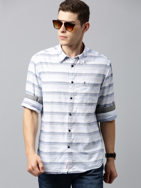 

Indian Terrain Men White & Blue Regular Fit Striped Casual Shirt