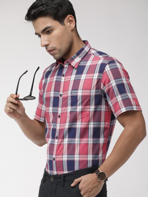 

Indian Terrain Men Pink & Navy Blue Slim Fit Checked Smart Casual Shirt