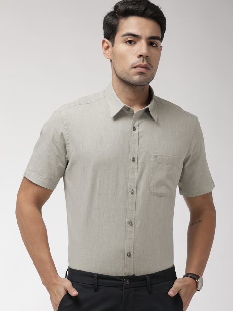 

Indian Terrain Men Grey Slim Fit Solid Smart Casual Shirt