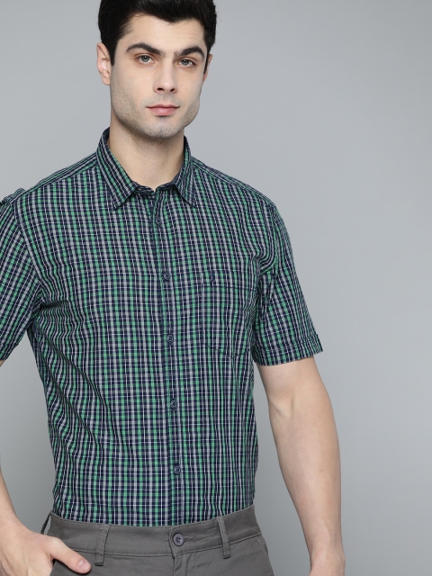 

Indian Terrain Men Green Pure Cotton Slim Fit Tartan Checks Checked Casual Shirt
