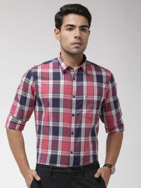 

Indian Terrain Men Pink & Navy Blue Chiseled Fit Checked Smart Casual Shirt