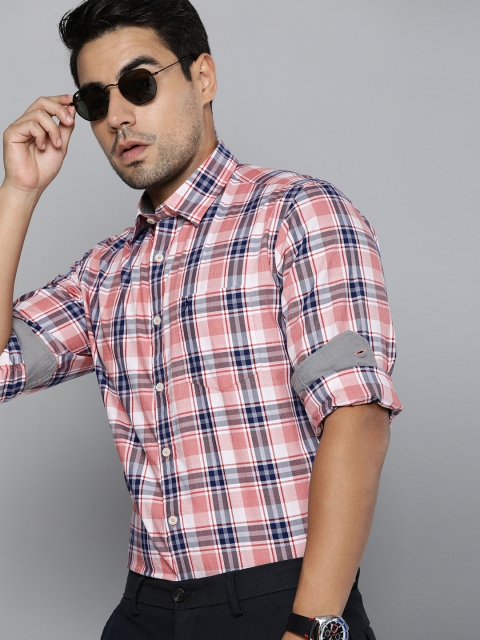 

Indian Terrain Men Pink & Navy Blue Slim Fit Tartan Checks Checked Smart Casual Shirt